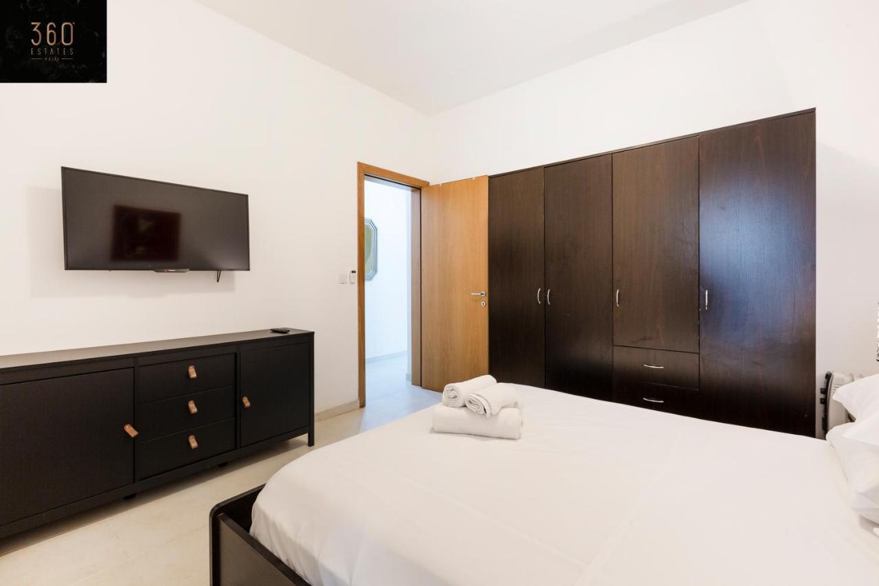 Centre Paceville Apt With Terrace, Bbq & Wifi By 360 Estates Saint Julian's Εξωτερικό φωτογραφία